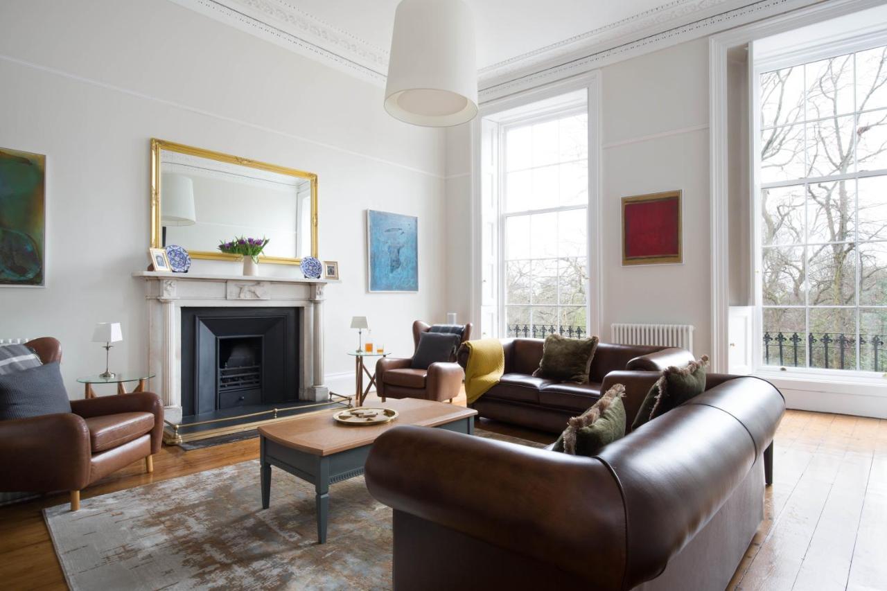 Magnificent Georgian 3-Bedroom Apartment In New Town EDI Exterior foto